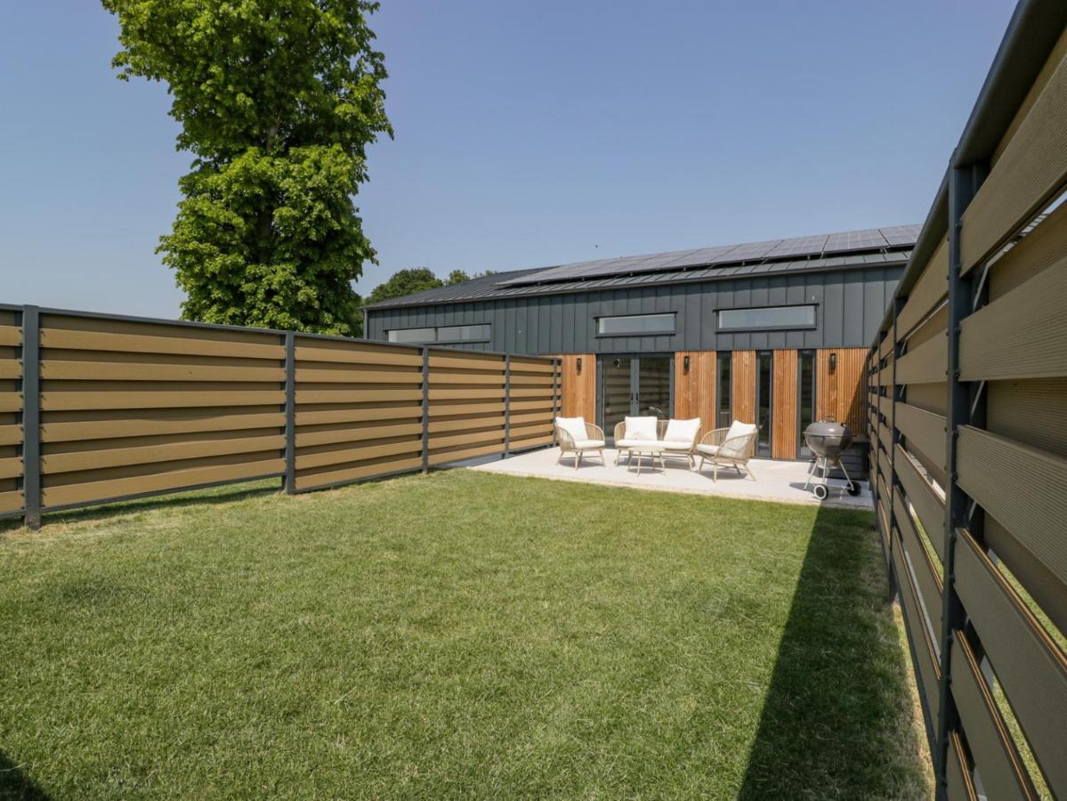 Вилла Linden Barn Уинкантон Экстерьер фото